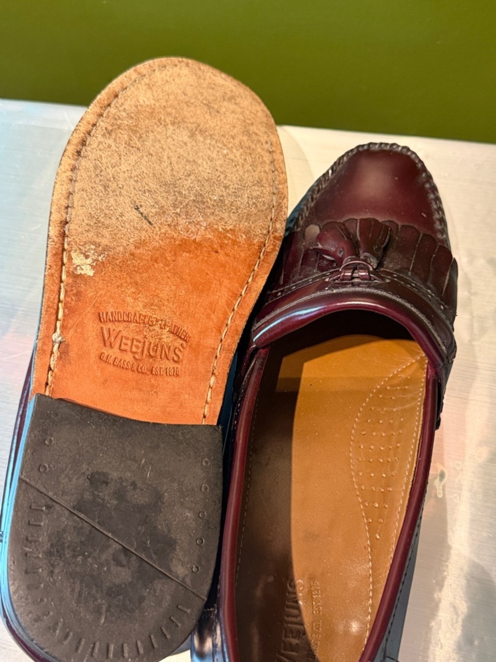 Men's Weejuns Tassel Penny Loafers in Burgundy - Picture 9 of 10
